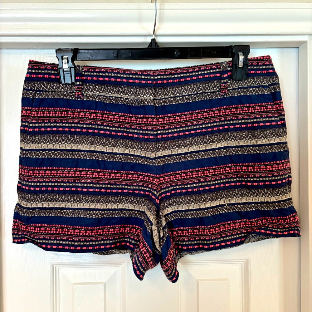 LOFT shorts. Approximately 2.5” inseam. Like new